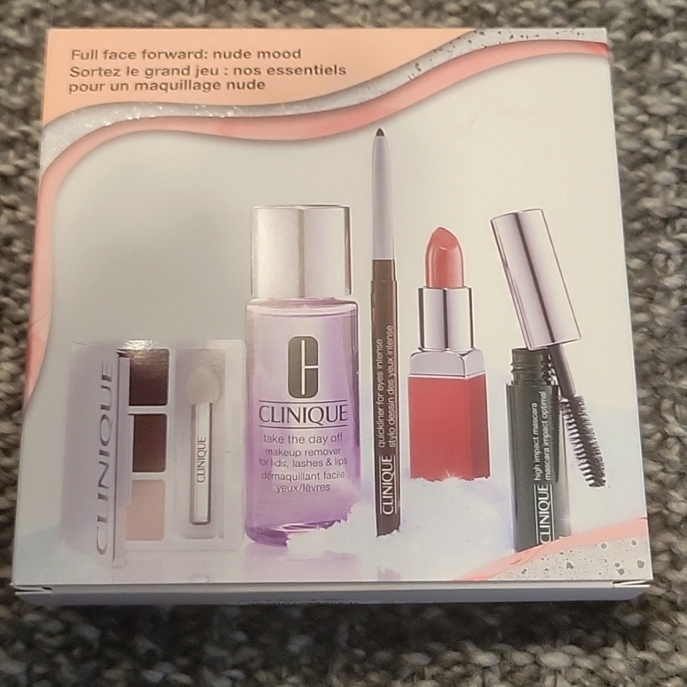 Clinique Full Face Forward: Nude Mood set